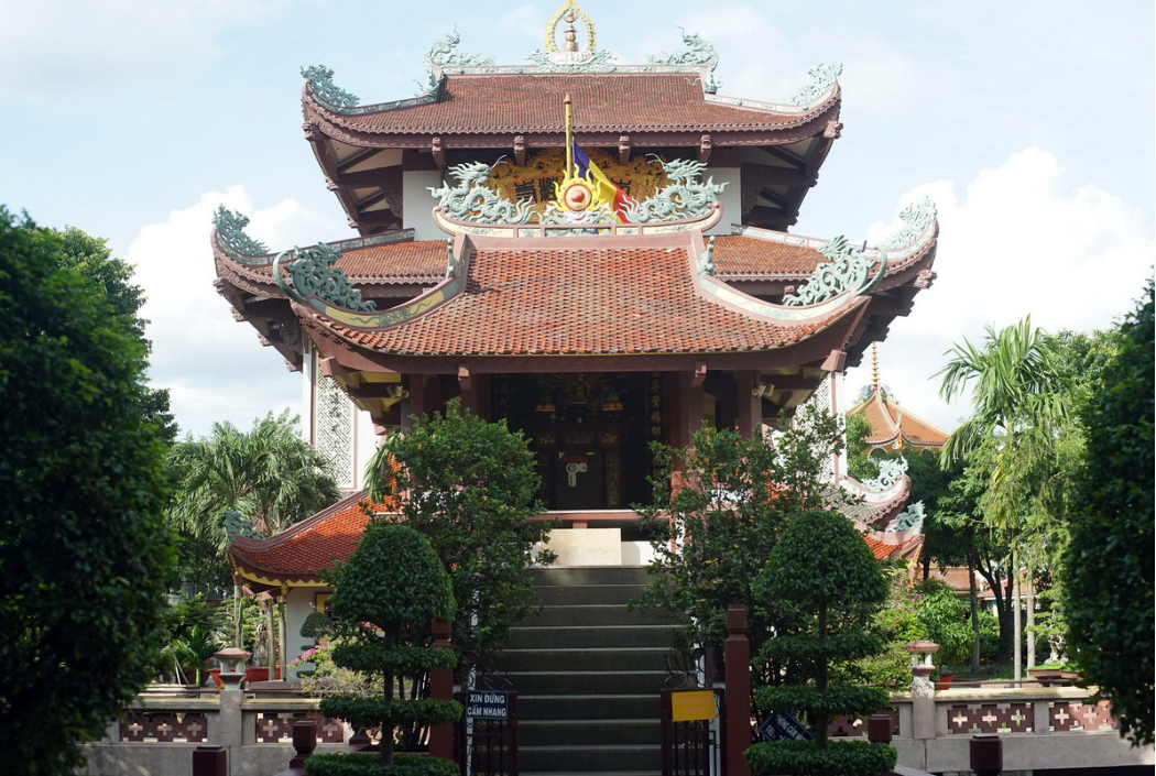 Nam Thiên Nhất Trụ - Ngôi chùa Một Cột nổi tiếng trời Nam